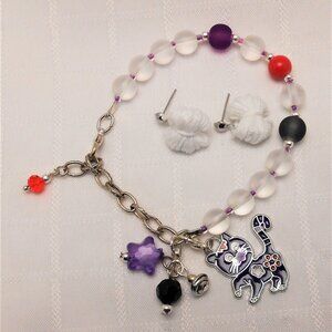 Handmade jewelry set: bracelet and two pairs of earrings No 934